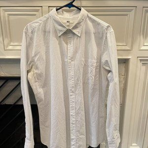 Uniqlo button down shirt with button down collar, Size Large